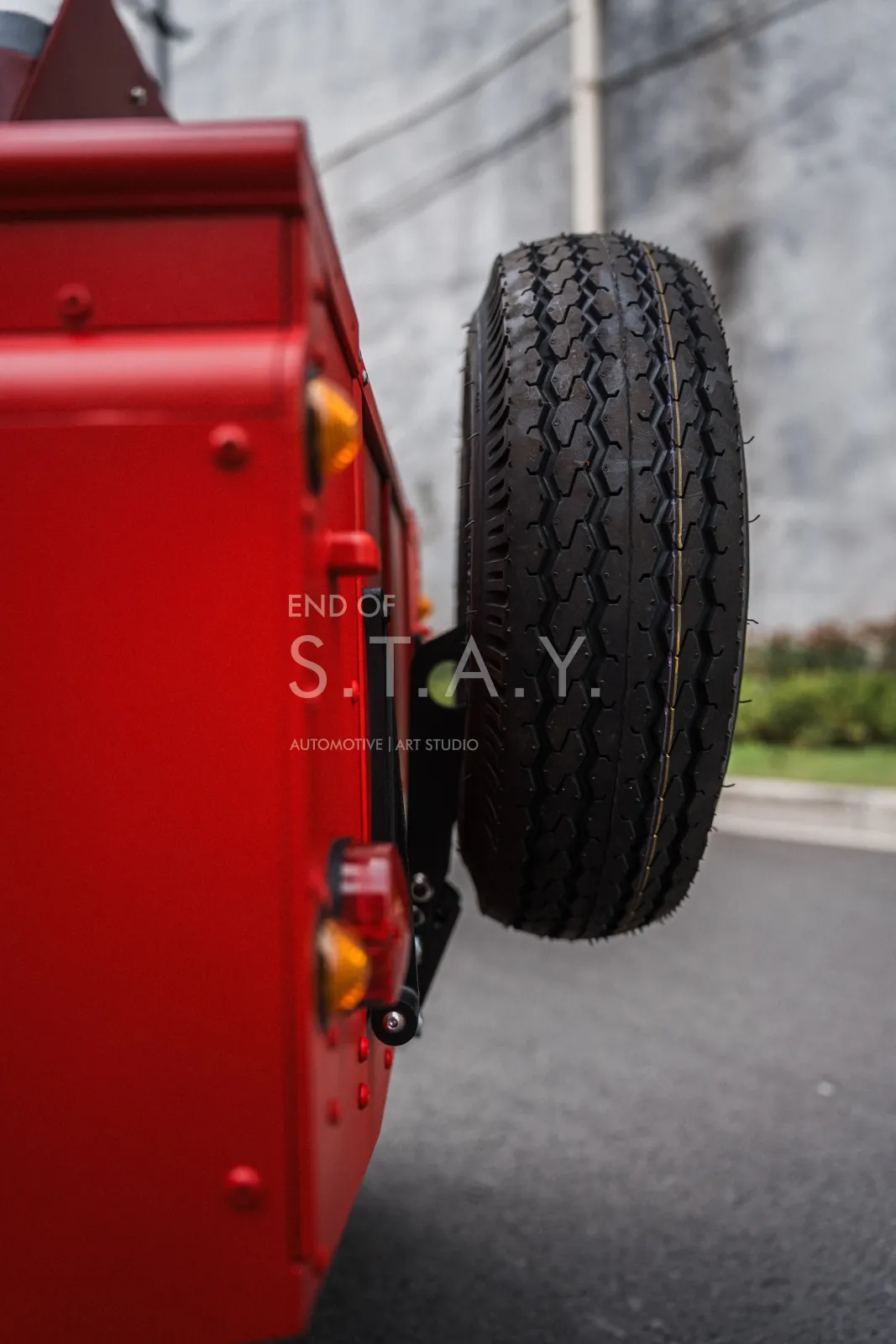 Defender 90 Junior spare wheel detail